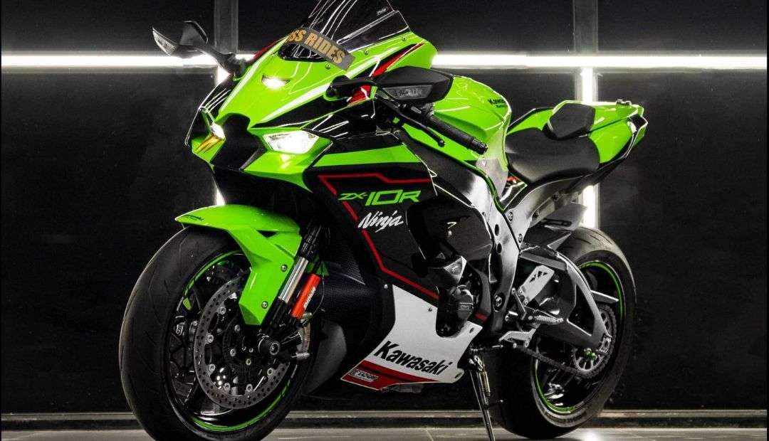 2026 Kawasaki Ninja ZX-10R Front View with LED Headlight
