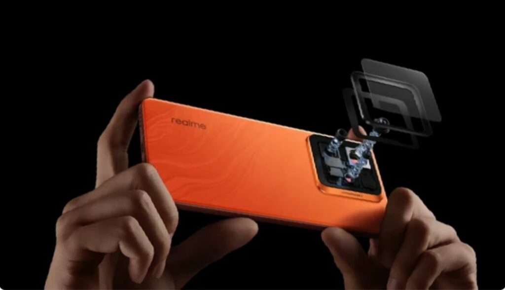 Realme GT 7 5G smartphone with 7000mAh battery, 120W fast charging and triple camera setup