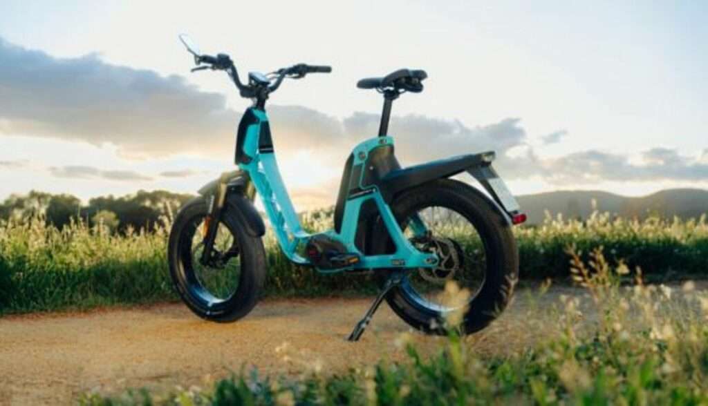 yamaha 140km range e bike charging photo