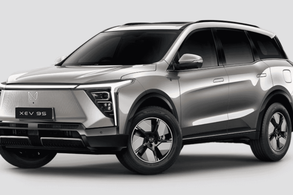 Mahindra XEV 9S